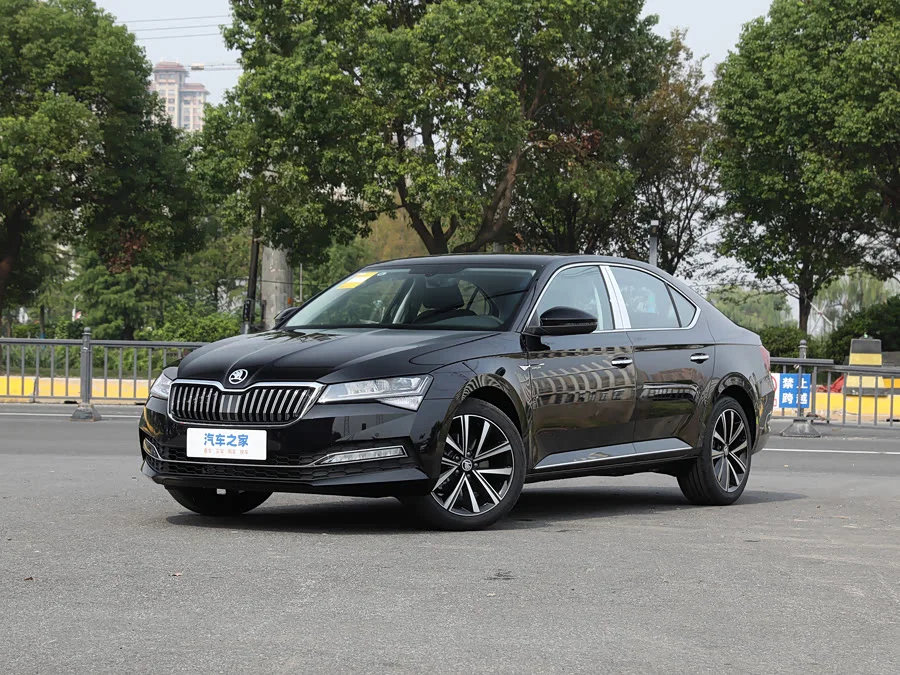 Skoda Superb 1749